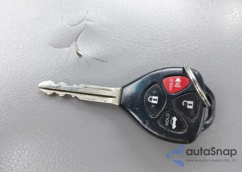 2011 Toyota Camry Le z USA, uszkodzony, nr VIN 4T1BF3EK8BU740714